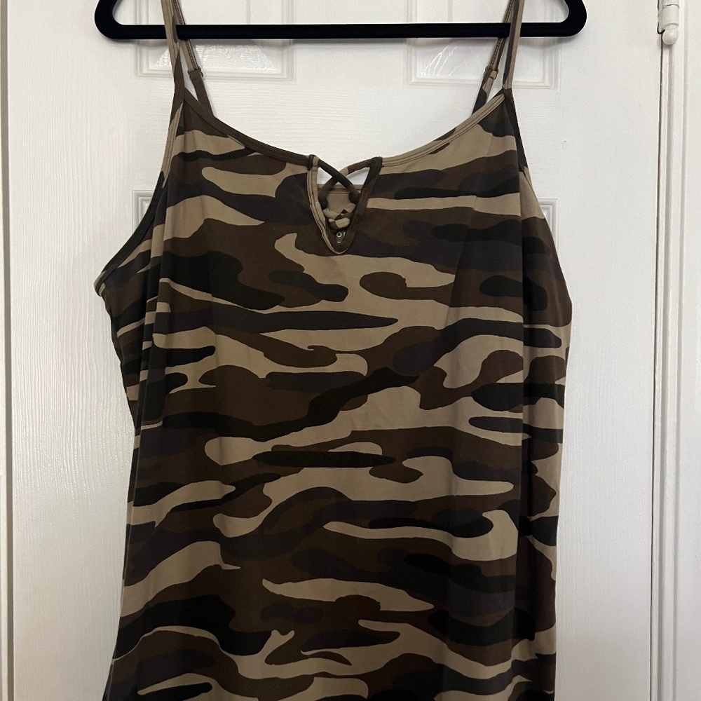 Torrid Camo Cami-- size 4